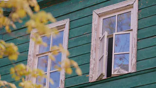 На окна ничего не клею и кондиционер не включаю: стащила идею у южан - дома свежо даже в +35