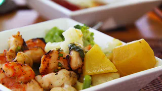 «Сельдь под шубой» — что за чем выкладывать на тарелку: поставлена точка в споре о слоях — получится красота