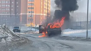 Назвали причину возгорания машины рядом с «Метропарком»