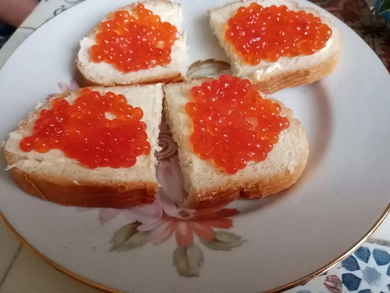 Заморозьте в холодильнике, пока не поздно: ближе к Новому году этот продукт будет по цене черной икры