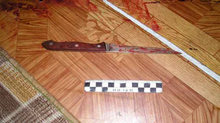 Тем временем в Казани: пожилой мужчина повесился, перед этим зарезав свою жену