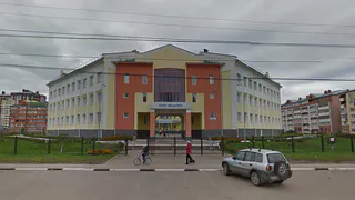 Родителей рязанских школьников обязывают дежурить вокруг школ. При этом они платят за охрану.