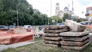 В Рязани на улице Черновицкая начались работы по ремонту на теплотрассе. Видео