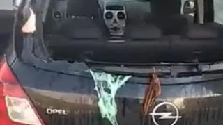 Хулиганы разбили машину в Олимпийском городке