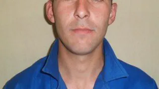 Сбежавшего осужденного со свастикой на теле объявили в федеральный розыск