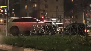 ДТП в  Горроще - Ауди влетела в ограждение