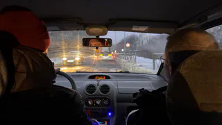 Не "тошнить", но и не до предела - вот на каких оборотах ездить, чтобы движок никогда не ломался