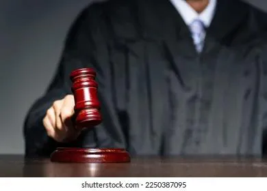 Пенсионер остудил у министерства финансов 31 миллион рублей