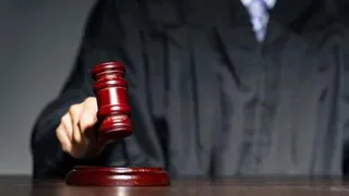 Пенсионер остудил у министерства финансов 31 миллион рублей