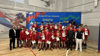 Самбисты Коми стали первыми в командном зачете на первенстве СЗФО