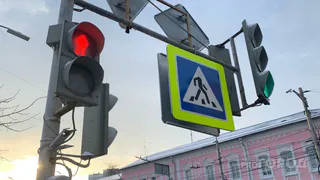 Бардак на дороге: на перекрестке у "Глобуса" отключился светофор