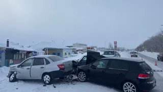 В Коми начинающая автоледи устроила массовую аварию на городской улице