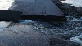 Трассу Магнитогорск – Карталы размыло на въезде в село Париж