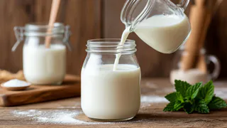 Отказалась от магазинной сметаны: делаю сама меньше чем за час - 1 литр молока и полезная вкуснятина готова 