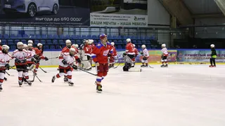 Роман Ротенберг приехал во Владимирскую область и провёл тренировку для юных хоккеистов