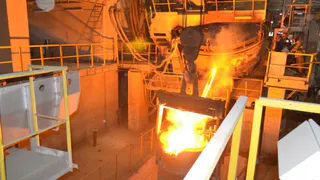 Пятеро рабочих пострадали при обрушении печи на брянском стальзаводе