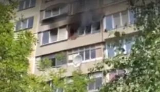 Еще один пожар: в Рязани горит квартира в многоэтажке