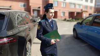 Чебоксарский автодилер погасил 2 миллиона рублей долга после ограничения выезда за границу