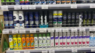 Защищают от пота в разы лучше премиальных, а стоят дешевле: Роскачество назвало лучшие дезодоранты на жару