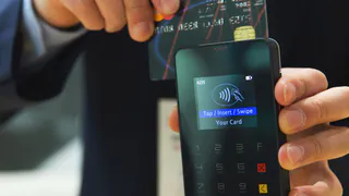 Россиянам посоветовали избегать касс самообслуживания: эксперт объяснил, почему