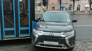 На Первомайском проспекте в Рязани в ДТП с автобусом пострадала 70-летняя пассажирка Mitsubishi
