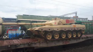 На ЖД вокзале Рязань-2 бдительные горожане заметили военную технику из Китая