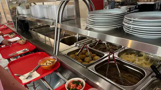 Поехал бы сюда только ради завтрака: чем же кормят на шведском столе в Беларуси в дорогом отеле