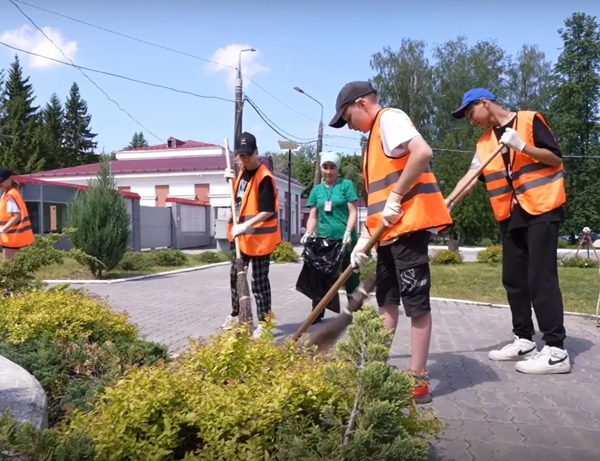 В Магнитогорске за лето почти тысяча подростков заработала на карманные расходы
