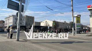 История Пензы: в одном из самых престижных торговых центров на ул. Московской находилась фотостудия загадочного мастера Семакина