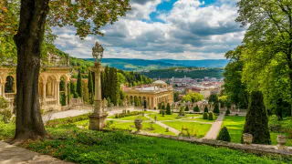 Популярный курорт оказался помойкой: дорого, скука и плохой сервис вместо курортного отдыха