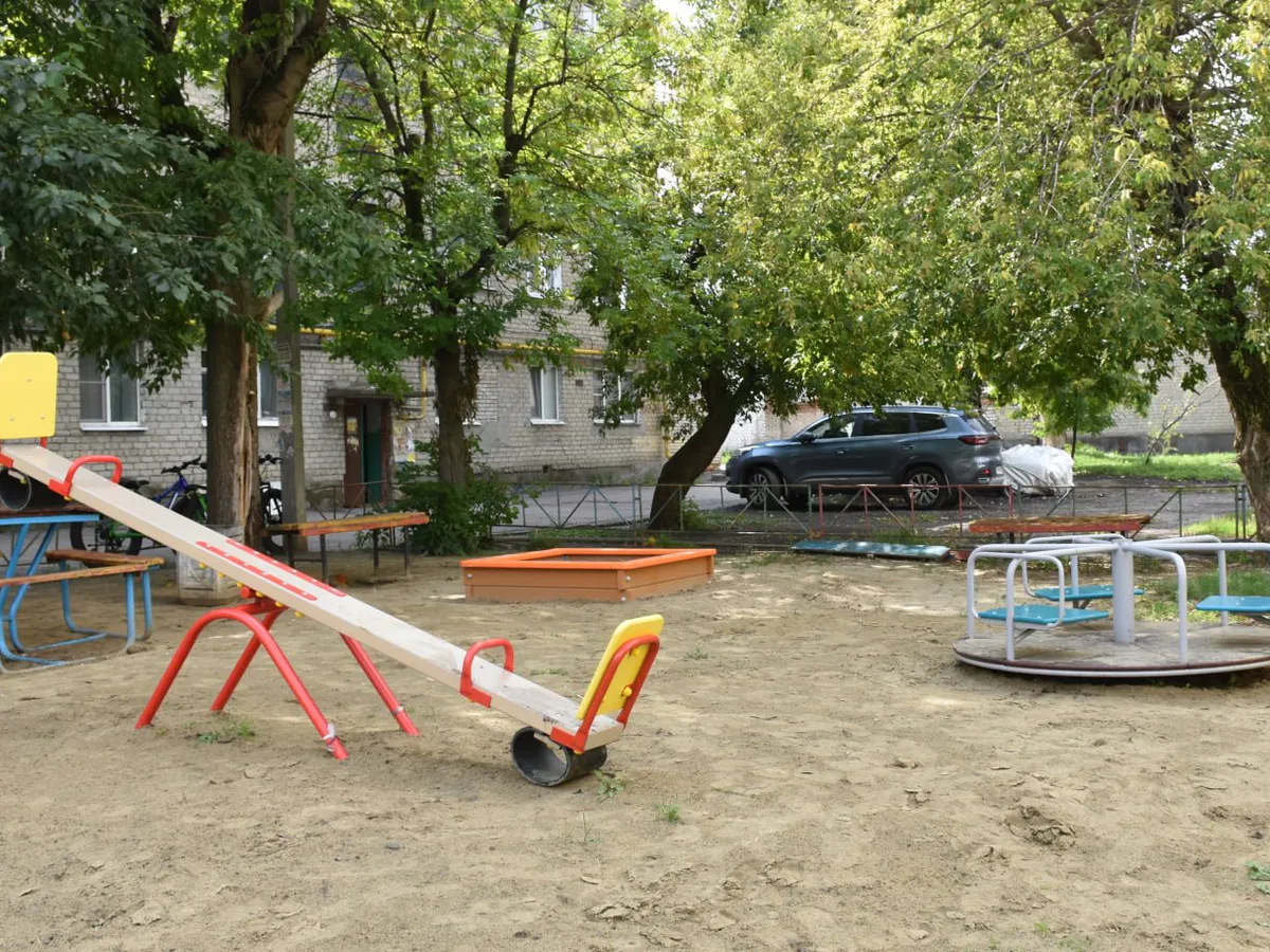 В Пензе обновили 42 детские площадки