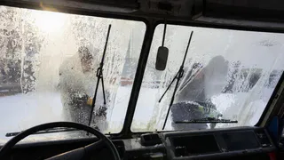 Что делать, если замерзли форсунки омывателя: четыре очевидных и несколько бонусных способов решить зимнюю проблему