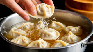 Почему нельзя бросать пельмени в кипяток. Запомните навсегда