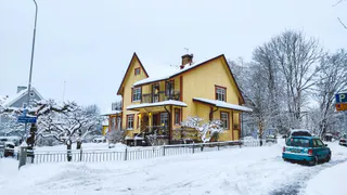 Утеплите дом за 30 минут: простой способ, который работает лучше дорогих материалов — и абсолютно бесплатный