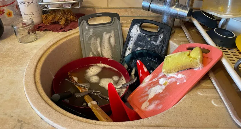 Немцы не ополаскивают посуду от моющего средства — и вот почему: причина шокирует — дело не в экономии денег