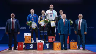 Тяжелоатлетки из Коми завоевали медали на чемпионате России
