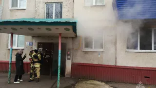 В Лениногорске пять человек спасли во время пожара