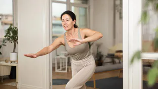 Легкость в руках за 7 минут: 2 кардио-упражнения для изящных предплечий и четких линий