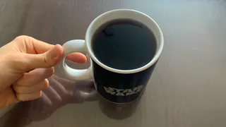 Зелёный чай считали самым полезным — пока учёные не сравнили его с этими напитками: вот что лучше добавить в рацион