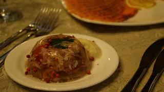 Больше не поставлю на праздничный стол холодец и заливное: научилась делать ленивые мини-заливки с курицей - съедаются еще до боя курантов 