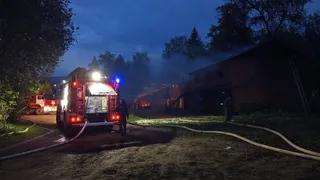 За сутки в Чувашии загорелись гараж и комната в общежитии