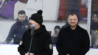 Команды «Медведи» и «Богданка» сразились на льду «Нового поколения»