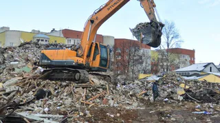 Приговорили еще в 2016: на Электрозаводской снесут аварийный дом