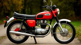Могли позволить себе только "мажоры": самый крутой мотоцикл в СССР - о нем мечтал каждый мальчишка