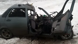 13 января два человека скончались из-за аварии с участием Приоры и МАЗа