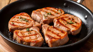 Никогда не покупайте индейку из «Светофора»: эксперт по мясу указал на 3 причины, почему её есть опасно, а вы до сих пор хвалите ценник