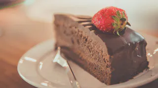 Готовим торт "3 стакана": нравится всем и не требует время на пропитку, можно сразу подавать на стол