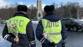 На Соборной площади во Владимире сотрудники ДПС поздравят автоледи с 8 марта