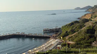 "Намного дешевле Турции, а сервис королевский, и море в разы чище": 3 курорта-конкурента — экономно на лето