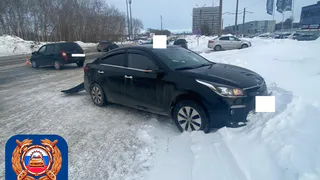 На промзоне столкнулись «Лада Калина» и «Kia Rio»